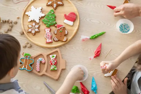 11 простых рецептов печенья на Новый год — 2026