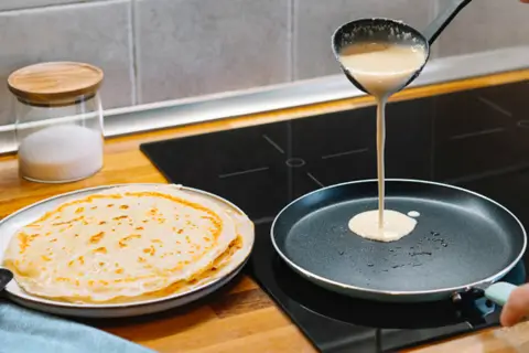 13 найкращих рецептів млинців на Kefirі