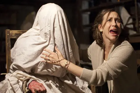 30 фильмов ужасов, основанных на реальных событиях и популярных легендах