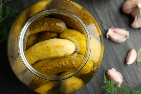 7 рецептів смачних маринованих огірків