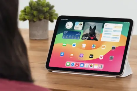 Apple анонсировала фишки iOS 18: управлять iPhone и iPad можно будет глазами