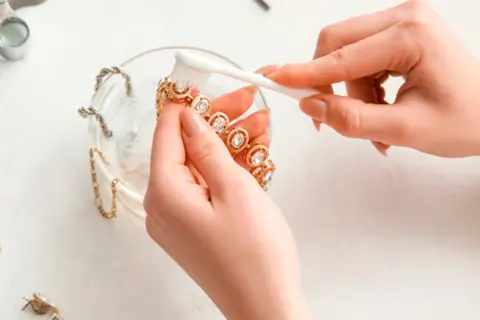 Як почистити золото в домашніх умовах