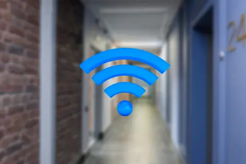 Объясняем за минуту: как быстро понять, что ваш Wi-Fi «съедают» соседи