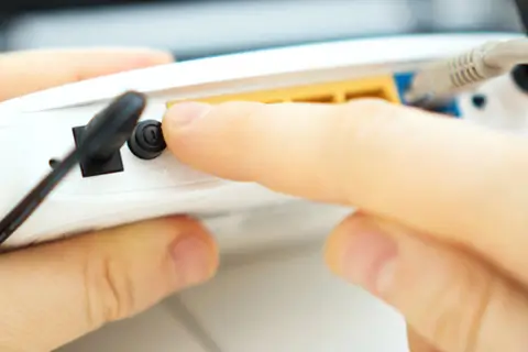 Объясняем за минуту: почему Wi-Fi-роутер нужно перезагружать хотя бы раз в неделю