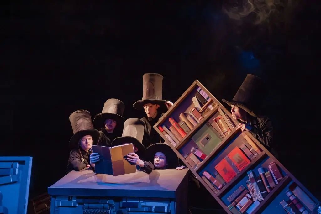 Аліса в Країні Див Львів