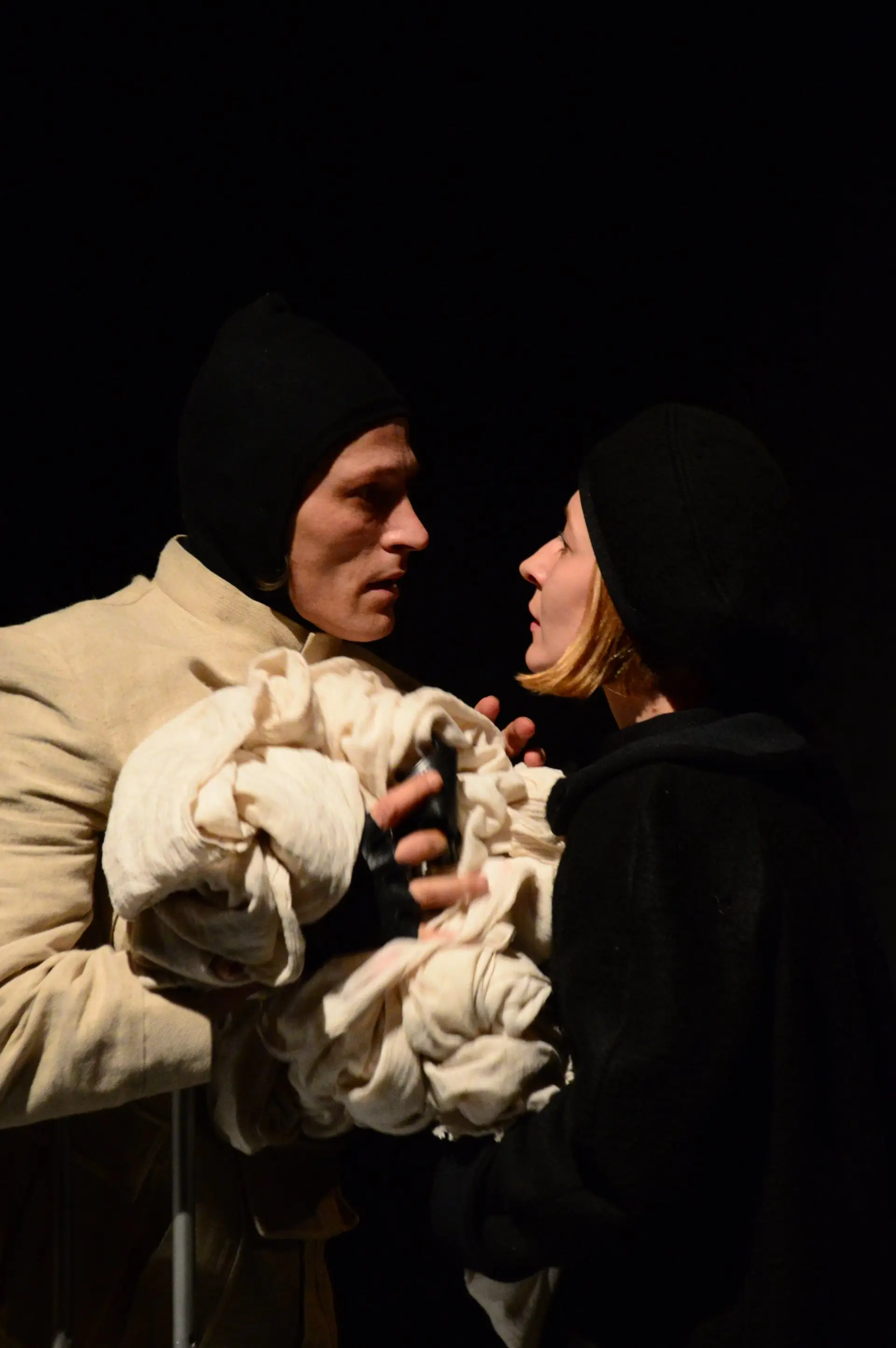 За дверями Львов