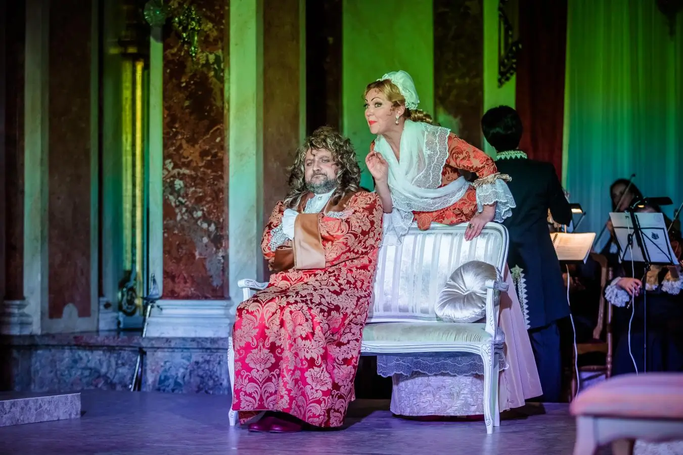 Служанка-дама Львов