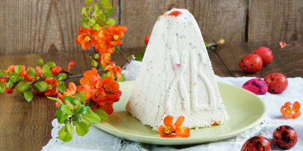 Заварна сирна паска