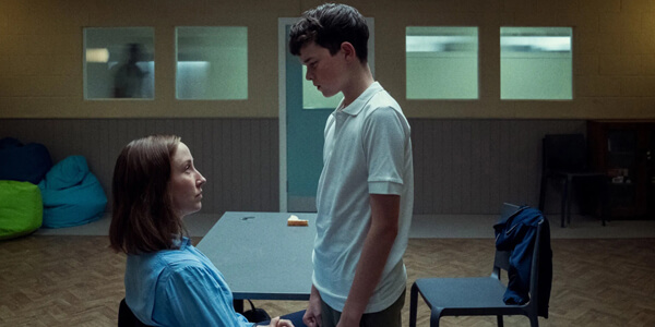 Кадр из сериала «Переходный возраст»