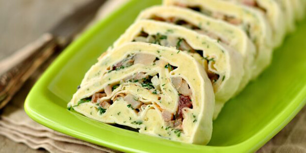 Рулет из лаваша с картошкой и селёдкой