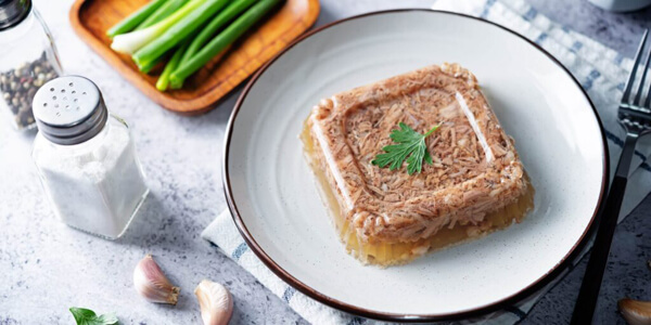 Холодец из свиных ножек: простой рецепт