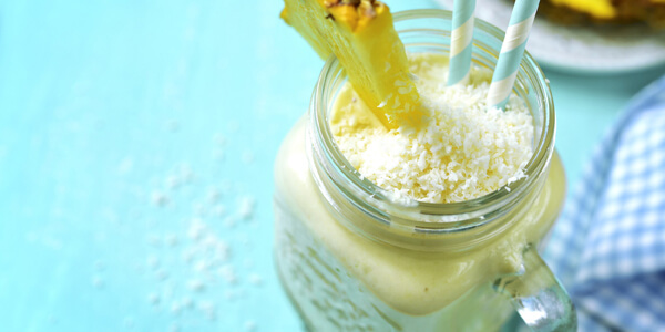 Кокосовый смузи с ананасом и бананом: рецепт