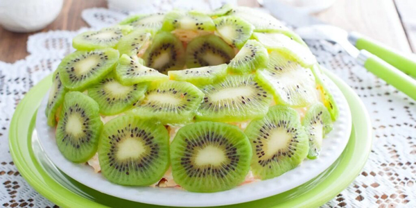 Лучшие новогодние салаты на Новый год — 2026: салат «Малахитовый браслет»