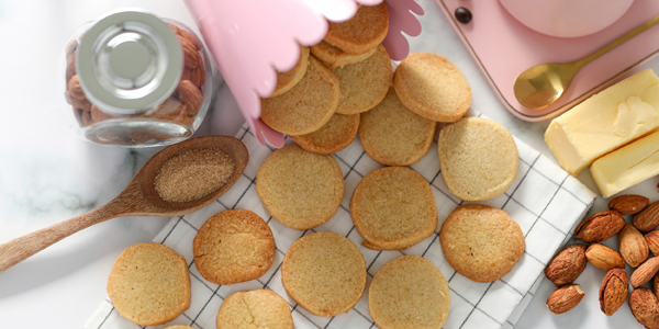 Новогоднее миндальное печенье