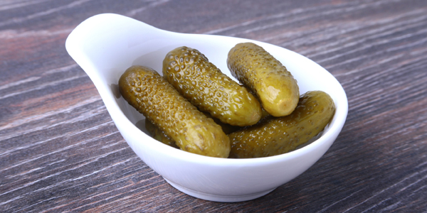 Маринованные огурцы с яблоками на зиму