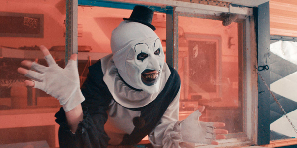 Кадр из фильма про маньяков «Ужасающий‑2»