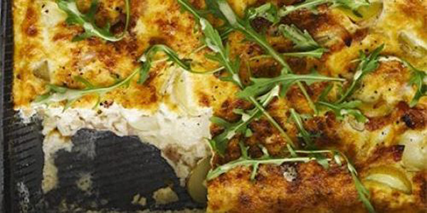 Рецепти з молодою картоплею: яєчна запіканка з молодою картоплею та беконом