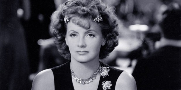 Кадр из фильма «Двуликая женщина»