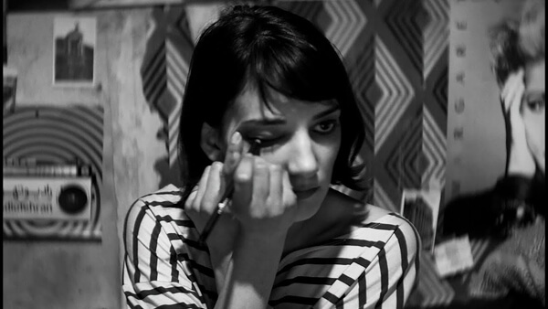 фільм жахів Дівчина повертається сама вночі додому A Girl Walks Home Alone at Night