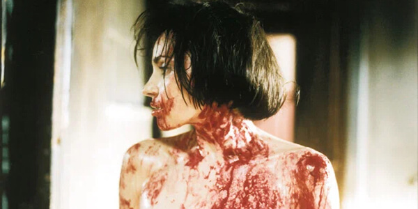 Кадр из фильма «Что ни день, то неприятности» Trouble Every Day