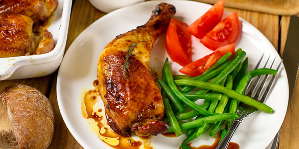 Куриные окорочка, запечённые с мёдом и соевым соусом