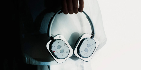 Які бездротові навушники обрати для подорожей