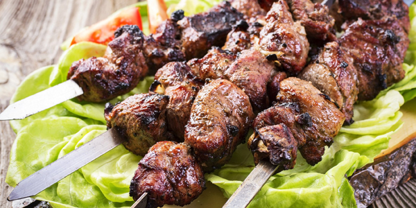 Маринад на мінералці для шашлику з баранини